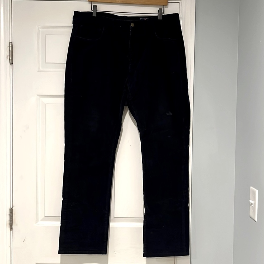 Vineyard vines navy corduroys